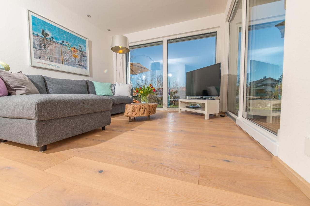 Helle Mit Bergblick & Eigener Terrasse Apartment